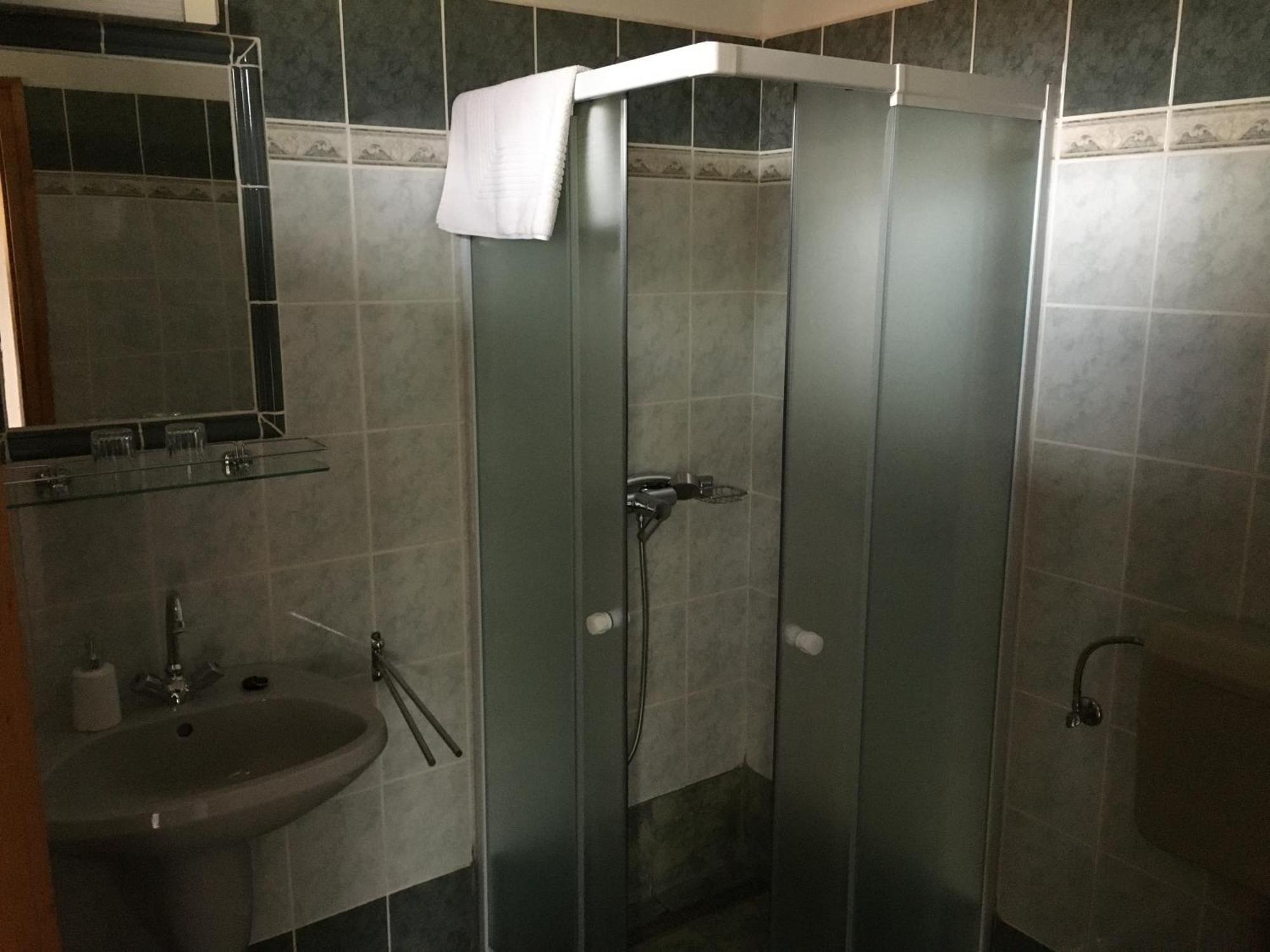 Hotel Ginti Panzió, Őrség Magyarszombatfa Exterior foto